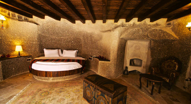 Grand Cave Suites