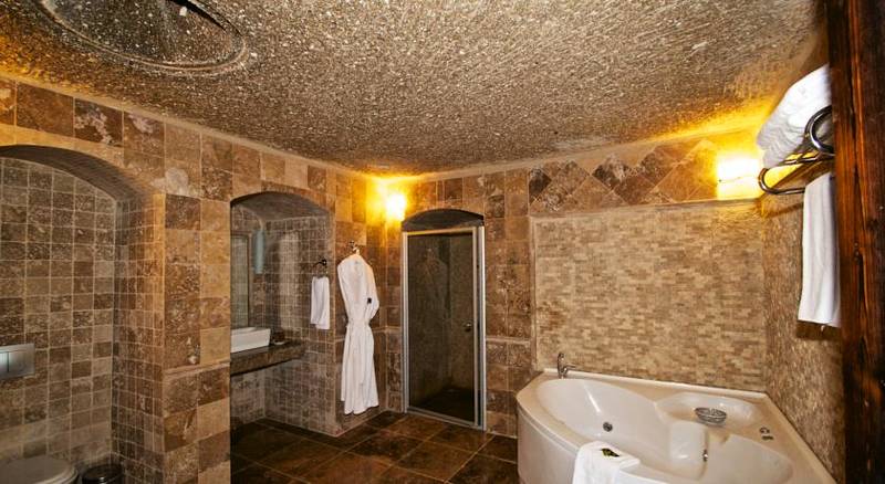 Grand Cave Suites