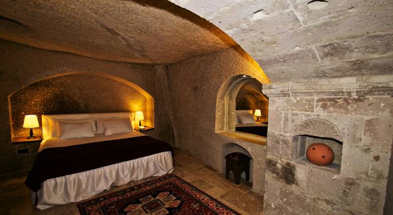 Grand Cave Suites