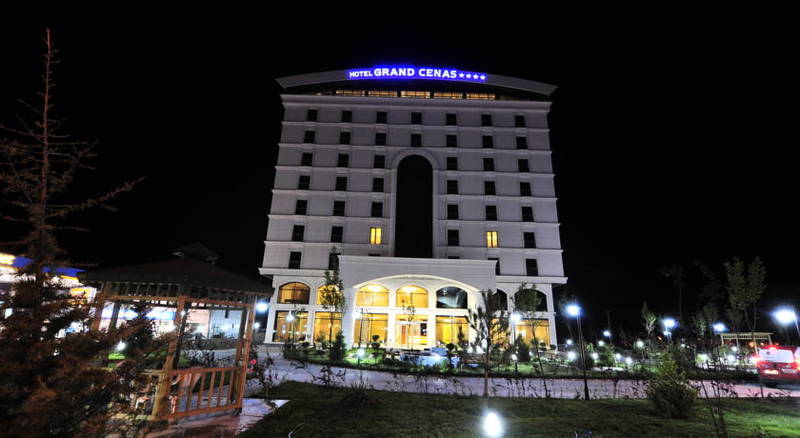 Grand Cenas Hotel
