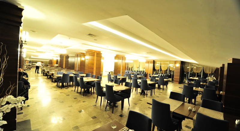 Grand Cenas Hotel