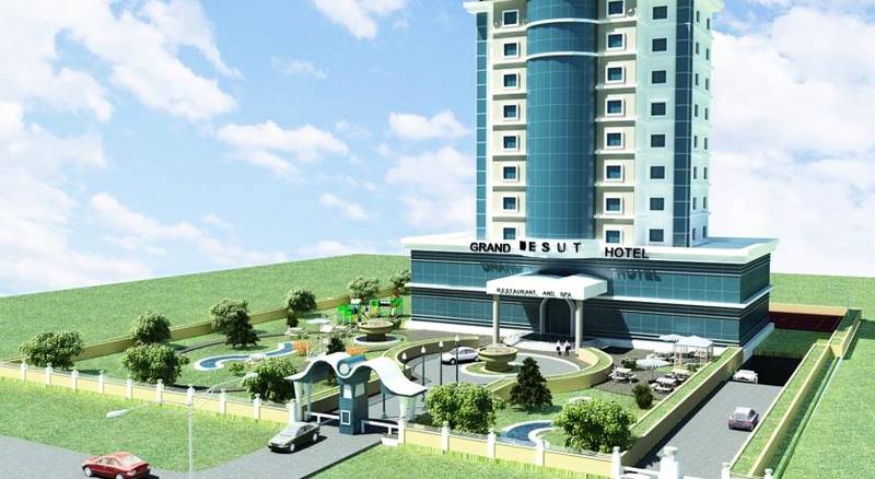 Grand Karaman Hotel