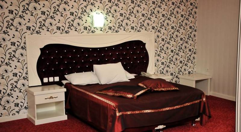 Grand Midyat Hotel