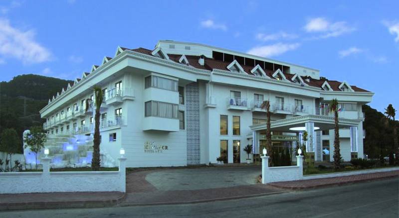 Grand Miramor Hotel