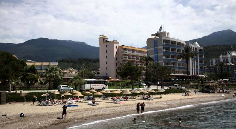 Kalamaki Beach Hotel