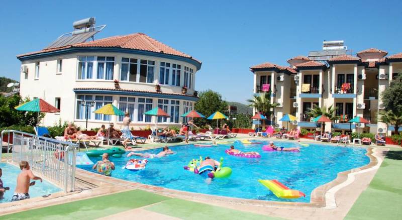 Grol Aqua Resort Hotel & Apart