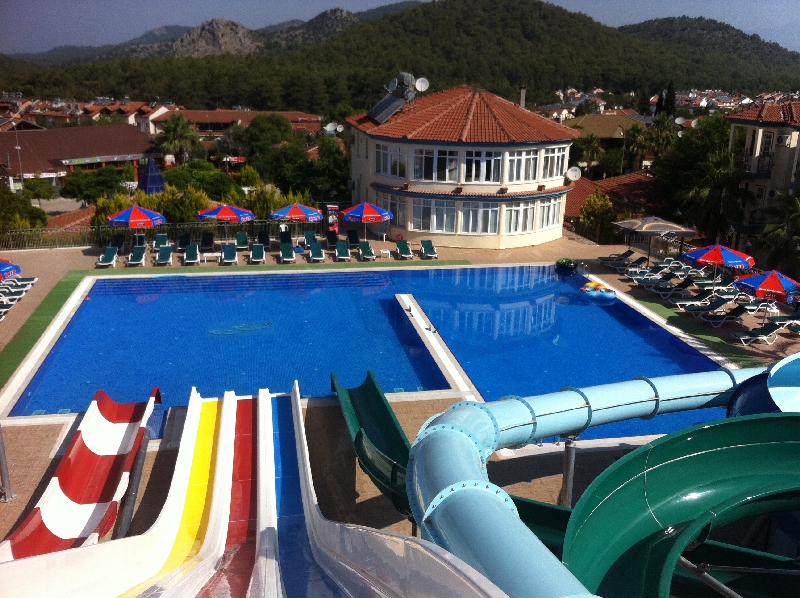 Grol Aqua Resort Hotel & Apart