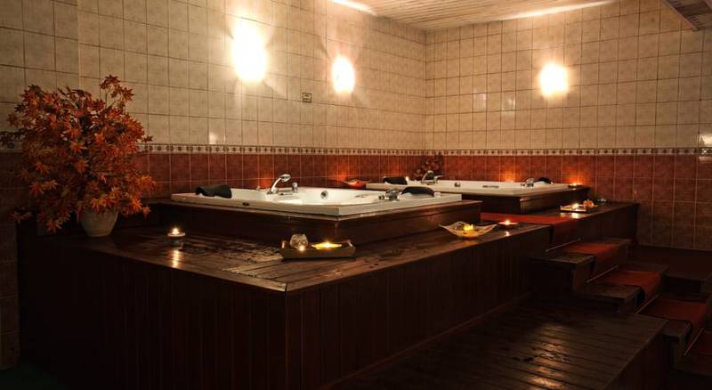 Hali Park Hotel