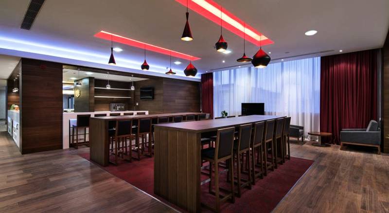 Hampton By Hilton stanbul Kayaehir