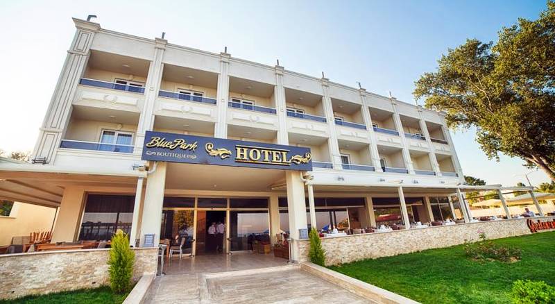 Hamzaky Blue Park Boutique Hotel