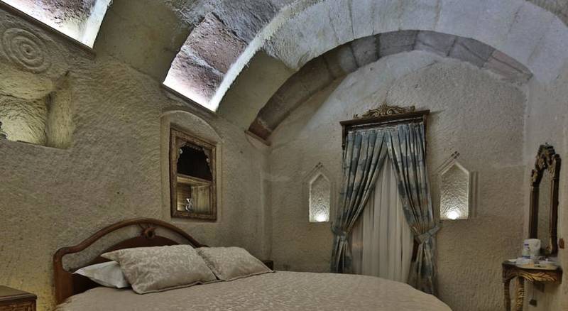 Hermes Cave Hotel