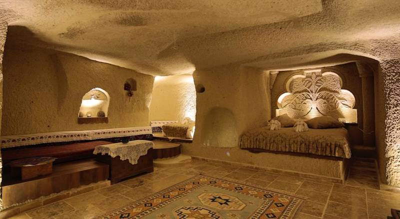 Hidden Cave Hotel