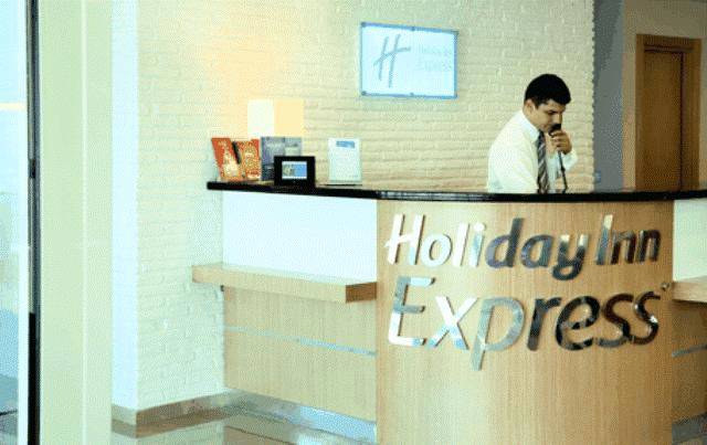 Holiday nn Express Altunizade