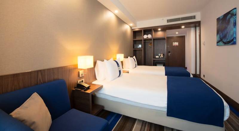 Holiday nn Express stanbul Airport