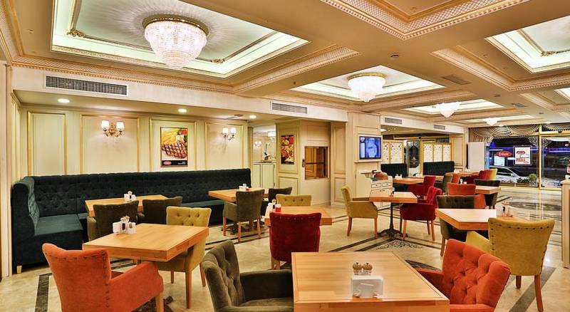 Hotel Emirhan Palace