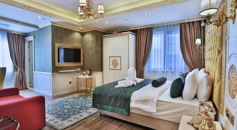 Hotel Emirhan Palace