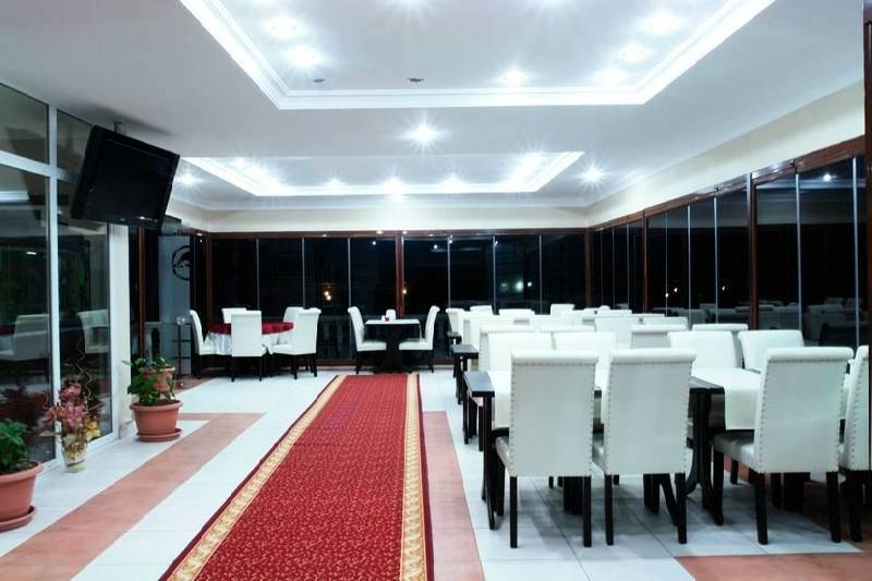 Hotel Ezer