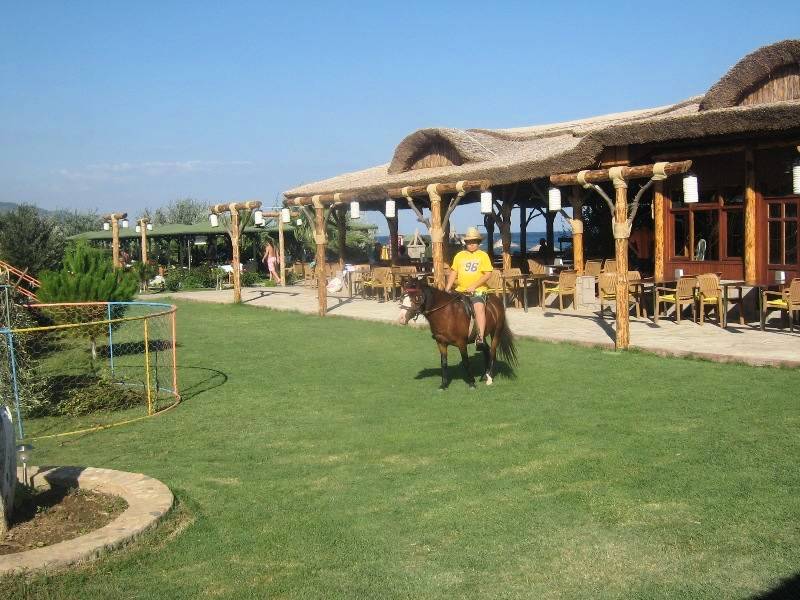 Club Hotel Kanara