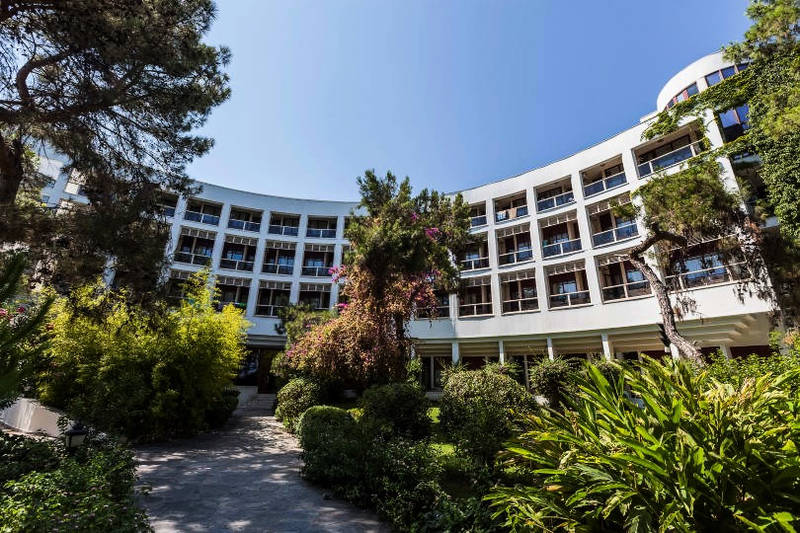 Perre La Mer Hotel Resort & Spa
