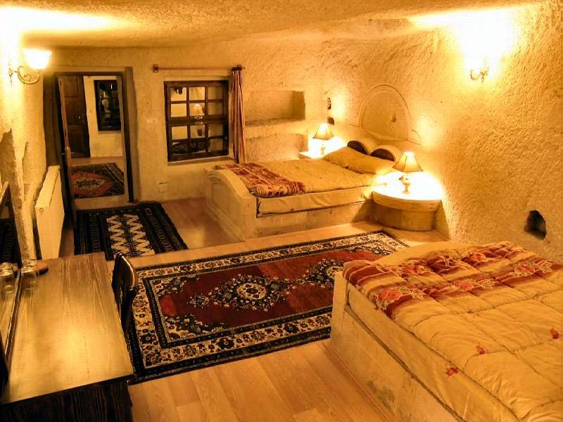 Lalezar Cave Hotel