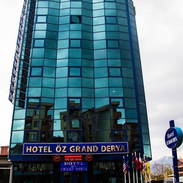 Hotel z Grand Derya