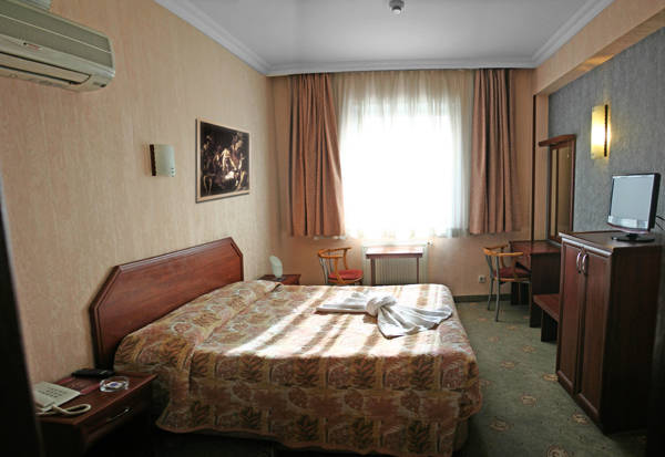 Hotel Uzun Jolly