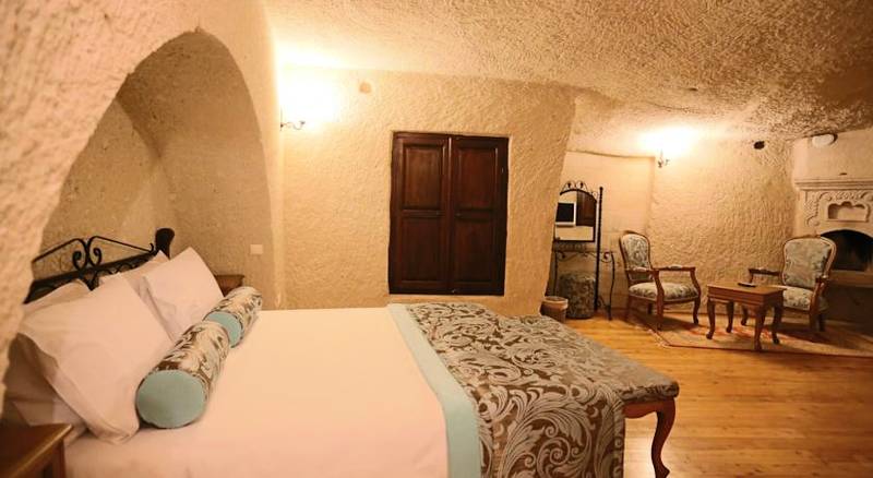 mperial Cave Hotel