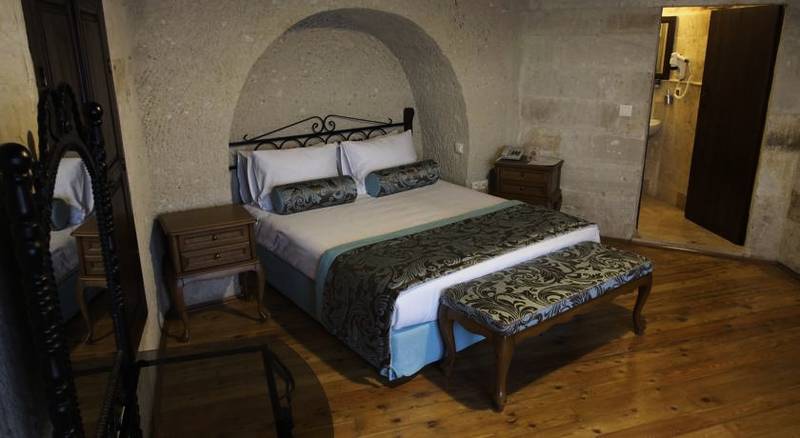 mperial Cave Hotel