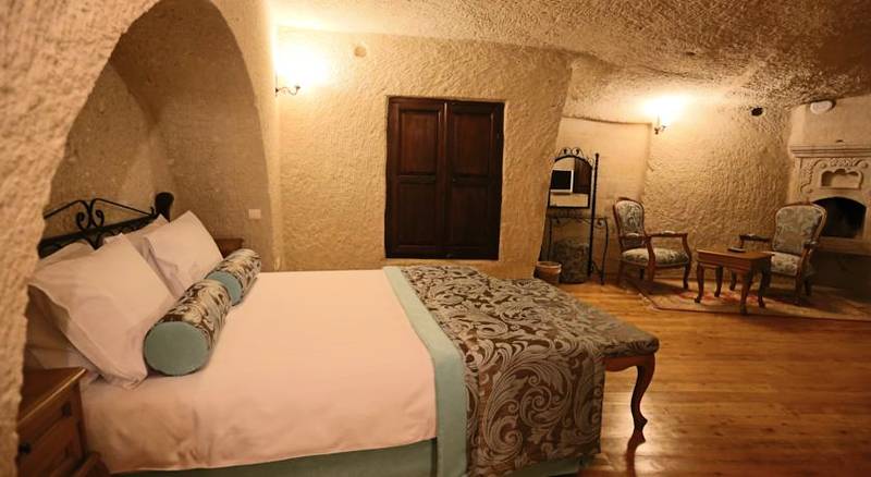 mperial Cave Hotel