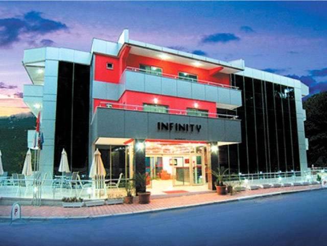 nfinity Hotel