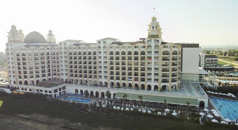 Jadore Deluxe Hotel & Spa