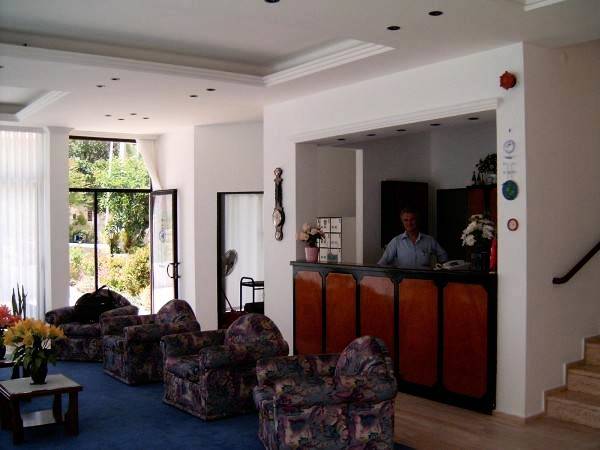 Kanarya Hotel