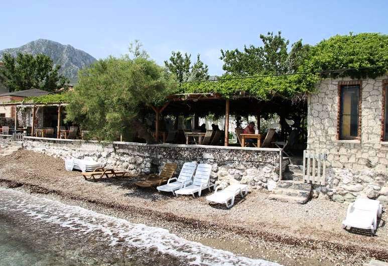 Karaburun Ergin Pansiyon Restoran