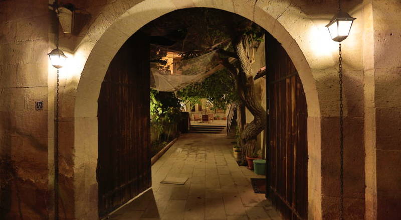 Karadut Cave Hotel