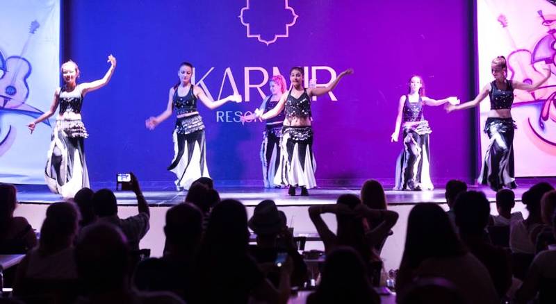Karmir Resort Spa
