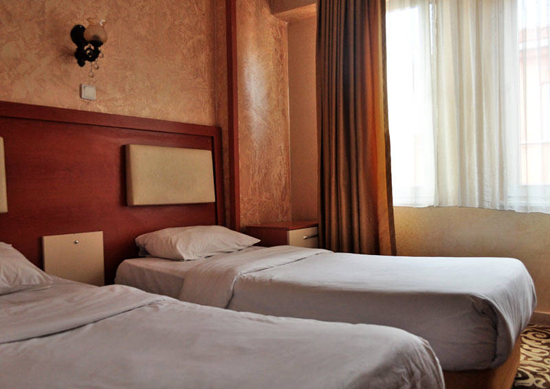 Kaya Madrid Hotel
