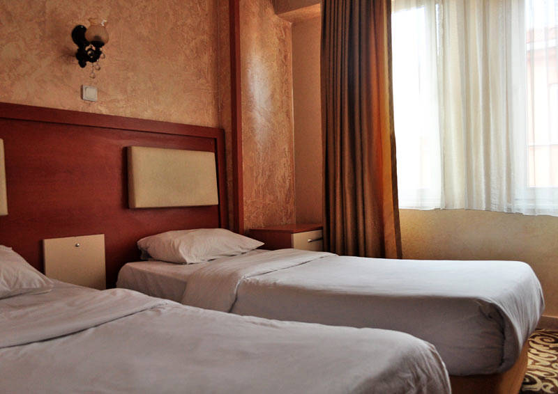 Kaya Madrid Hotel