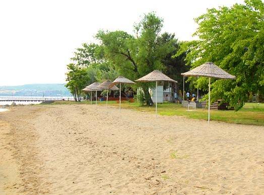 Krtay Beach Motel