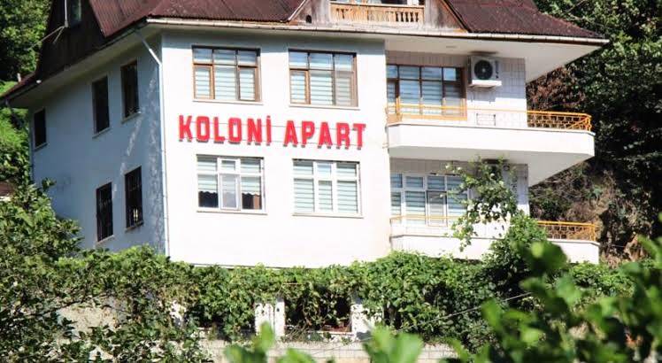 Koloni Apart