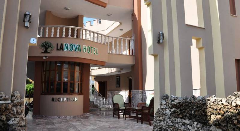 La Nova Hotel