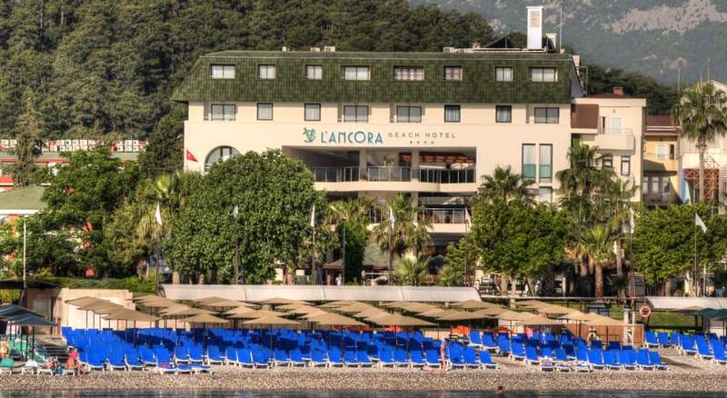 Lancora Beach Hotel