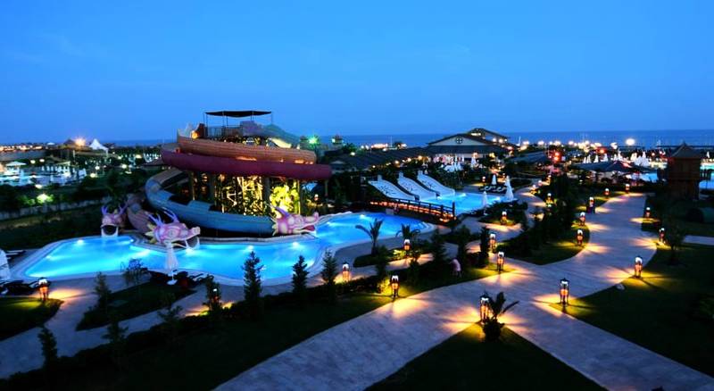 Limak Lara Deluxe Hotel & Resort