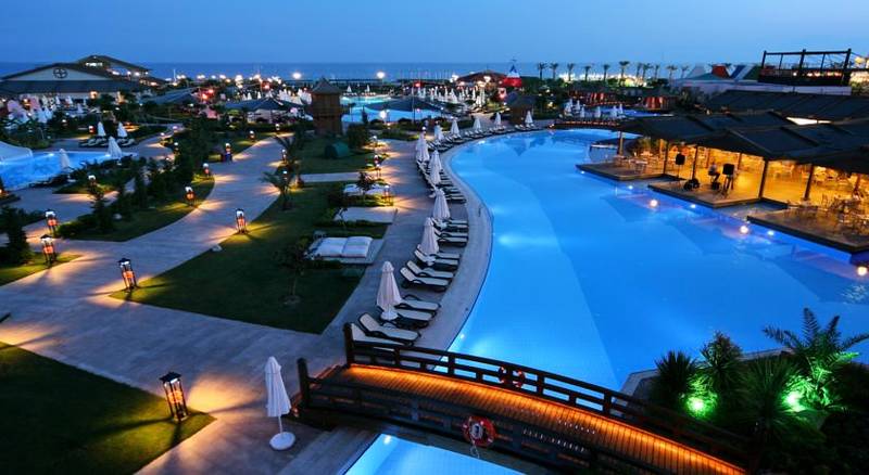 Limak Lara Deluxe Hotel & Resort