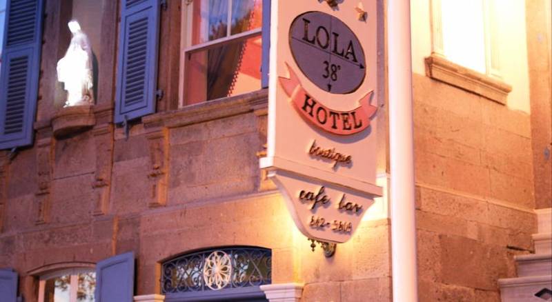 Lola 38 Hotel