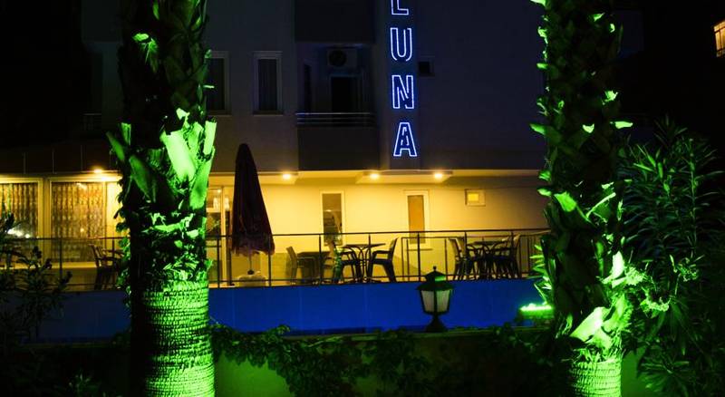 Luna Otel