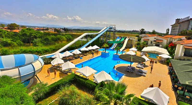 Lyra Resort & Spa