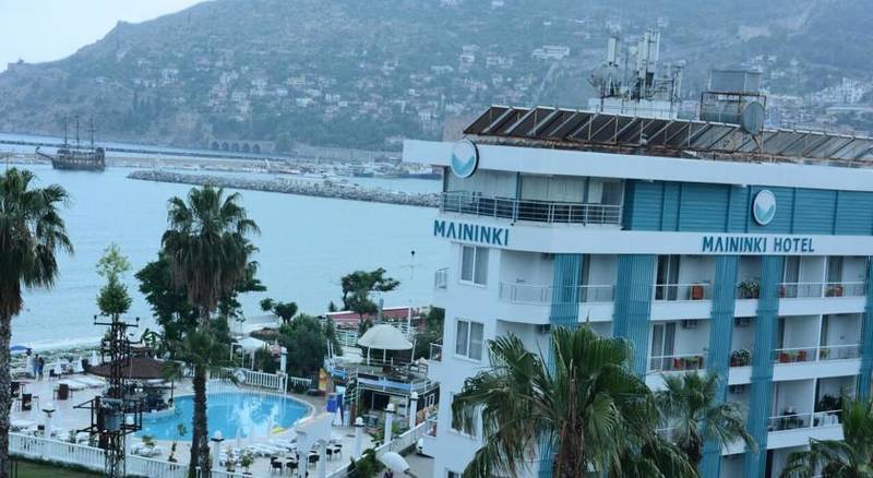 Maininki Hotel