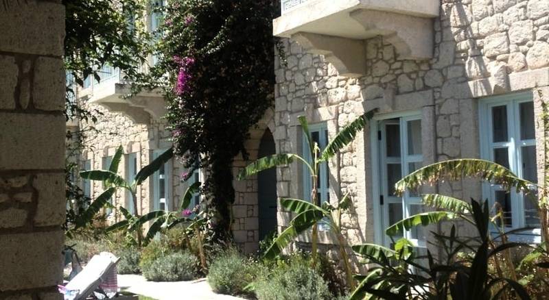 Manastr Alaat Hotel