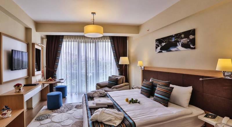 Festinn Suite Golden Horn