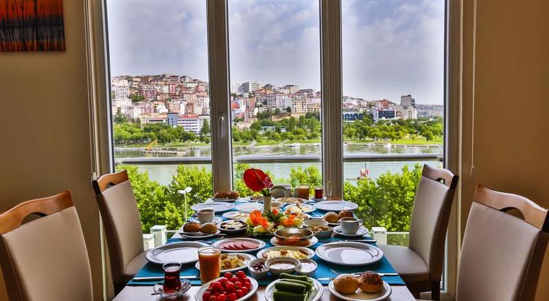 Festinn Suite Golden Horn